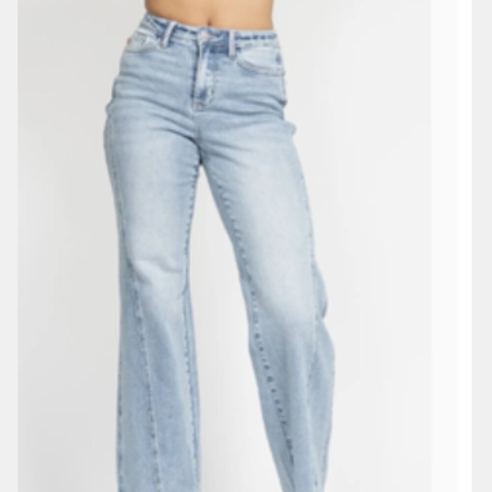 💙 Judy Blue High‑Rise Wide Leg Jeans — Light Wash — Women’s Retro